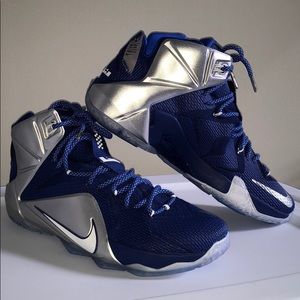 lebron james dallas cowboys shoes